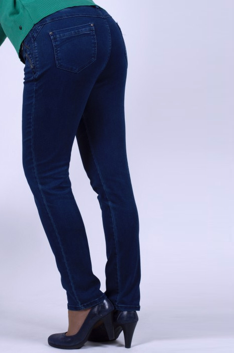 Jeans-met-elastische-band-en-rits-en-knoop2.jpg